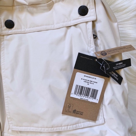 The North Face Reign On Down Waterproof Parka - Picture 4 of 8